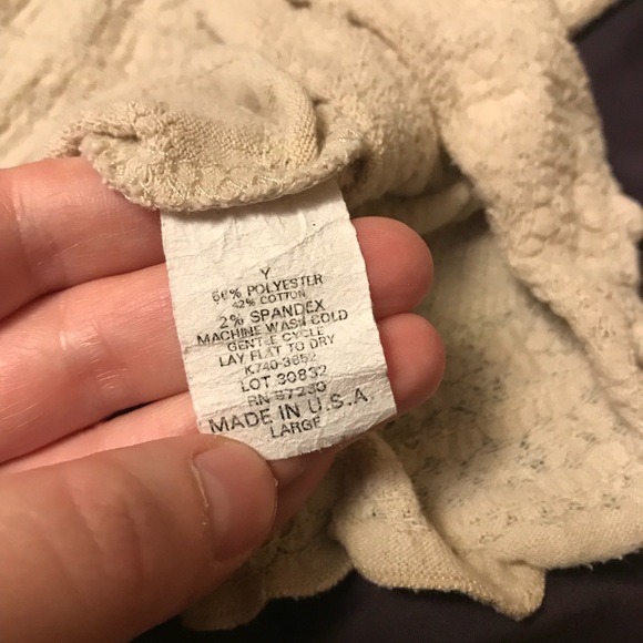 Shirt with different looking shapes. - Picture 3 of 3